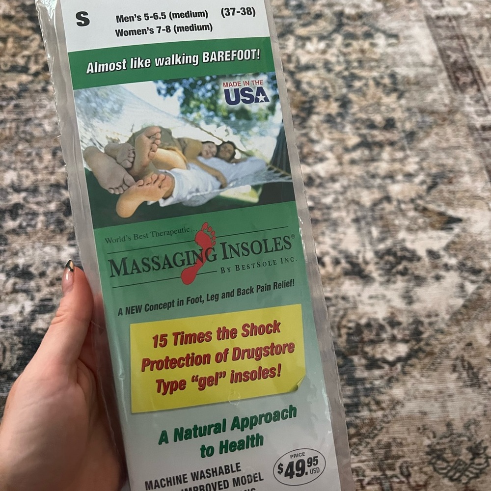 Massaging insoles